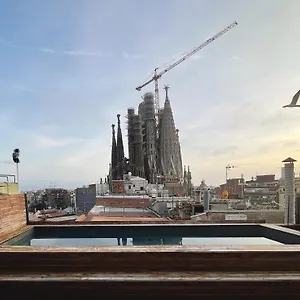 https://enjoybcn-gaudi-apartments.catalonia-hotels.com